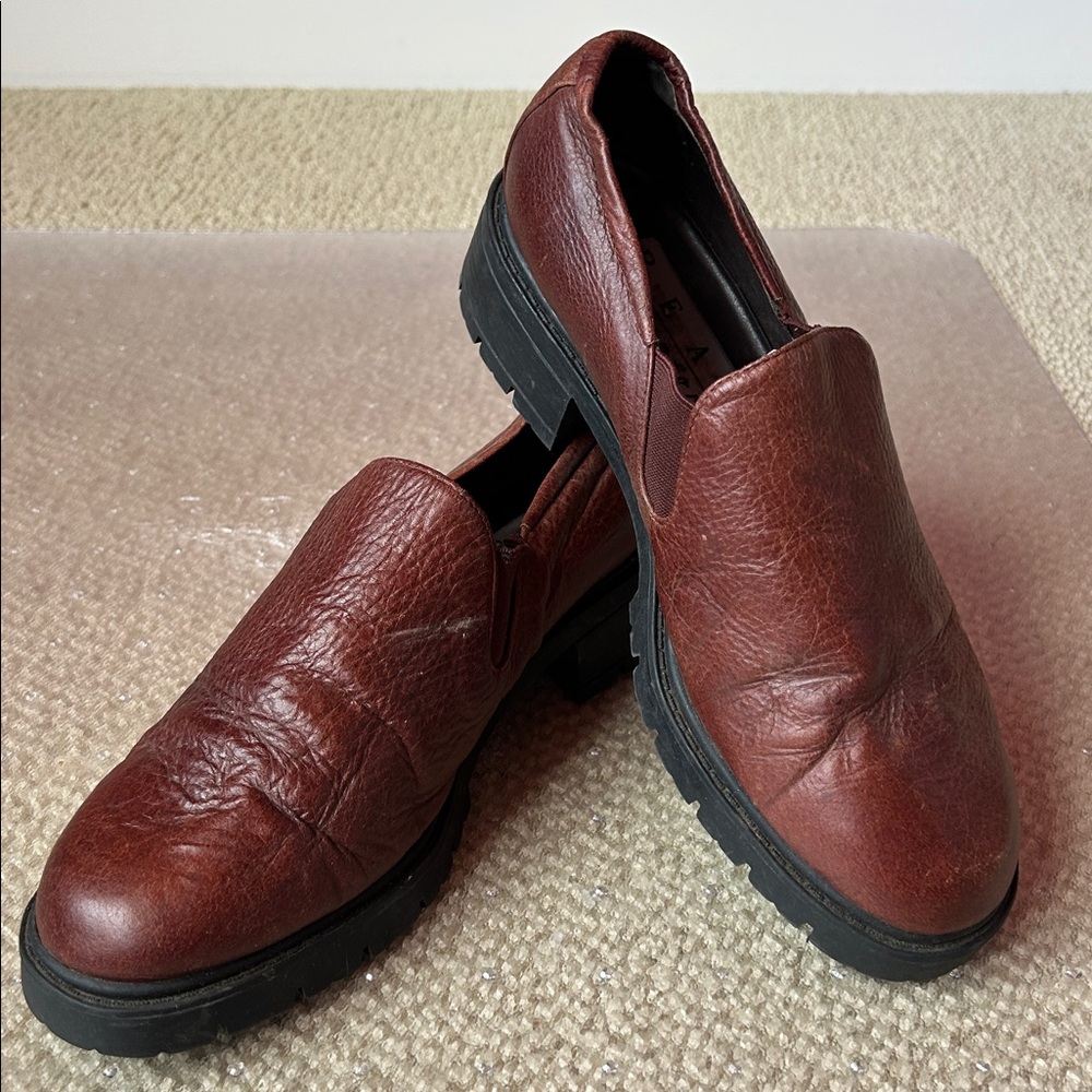 Elegant Brown Leather Men's Slip-On Loafers